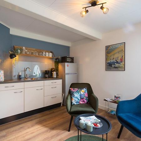 D' Ald Skoalle - Sfeervol Appartement In Oude School. Wijtgaard Eksteriør bilde