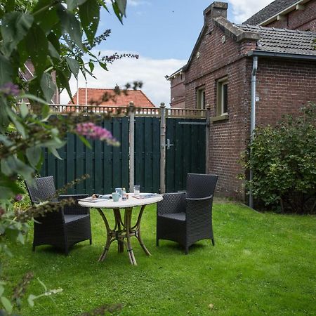 D' Ald Skoalle - Sfeervol Appartement In Oude School. Wijtgaard Eksteriør bilde